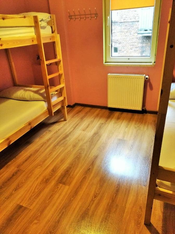 Jopi Hostel Katowice Centrum Экстерьер фото